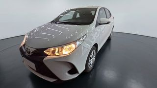 Toyota • Yaris