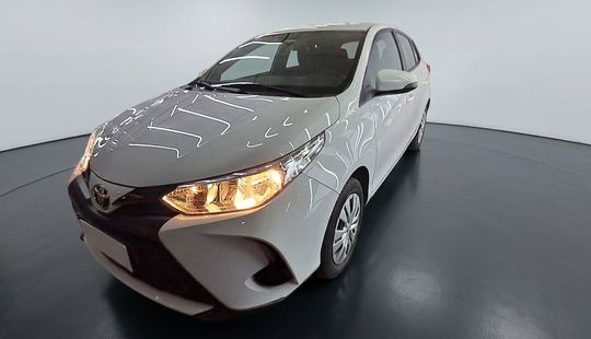 Toyota • Yaris