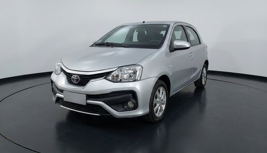 Toyota • Etios