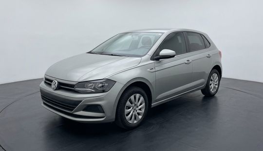 Volkswagen • Polo