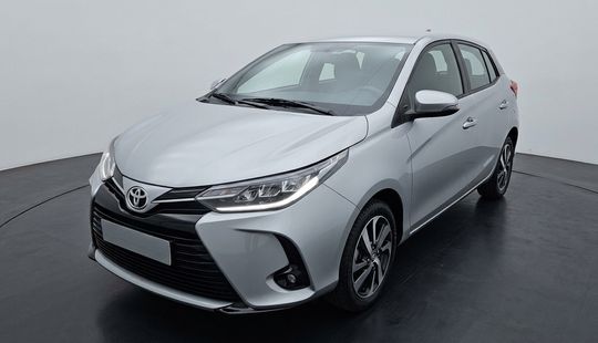 Toyota • Yaris