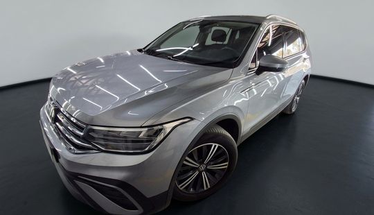 Volkswagen • Tiguan Allspace