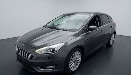 Ford • Focus III