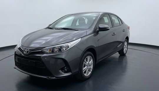 Toyota • Yaris