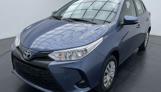 Toyota • Yaris