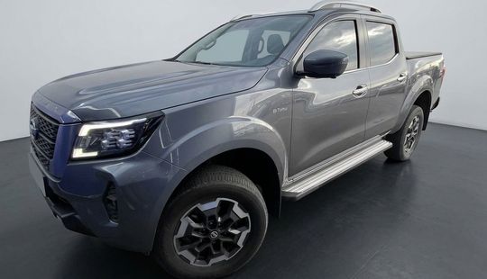 Nissan • Frontier