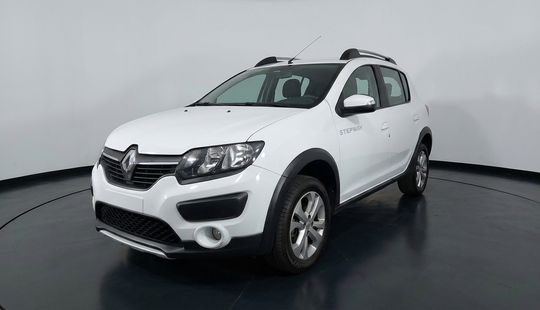 Renault • Sandero Stepway