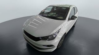 Fiat • Cronos
