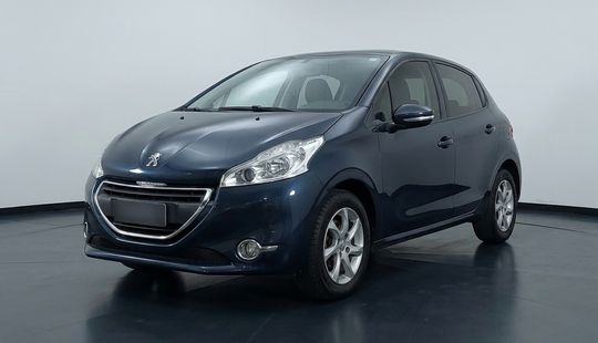 Peugeot • 208