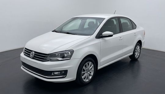 Volkswagen • Polo