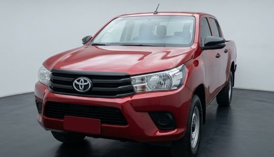 Toyota • Hilux