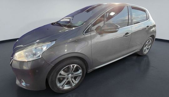 Peugeot • 208
