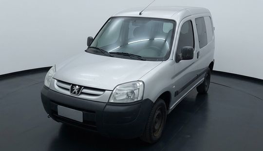 Peugeot • Partner