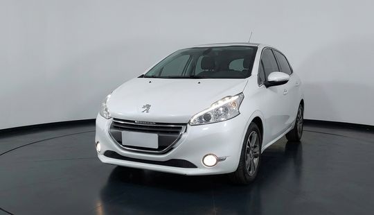 Peugeot • 208