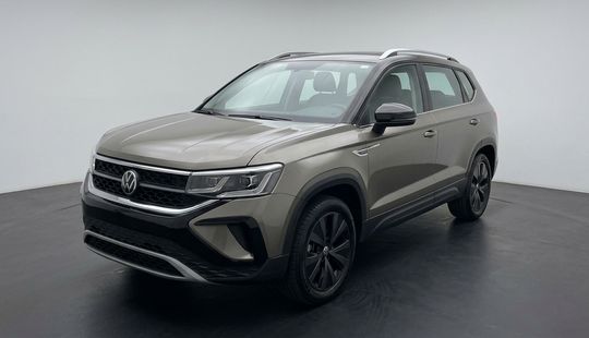 Volkswagen • Taos