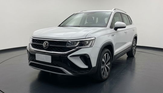 Volkswagen • Taos