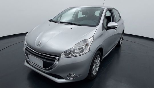 Peugeot • 208