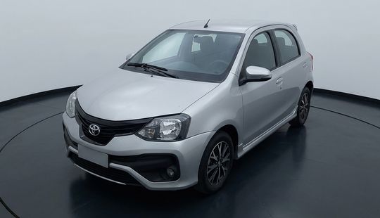 Toyota • Etios