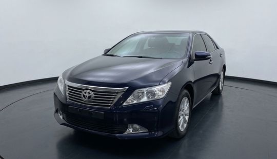 Toyota • Camry