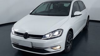 Volkswagen • Golf