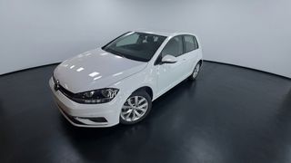 Volkswagen • Golf