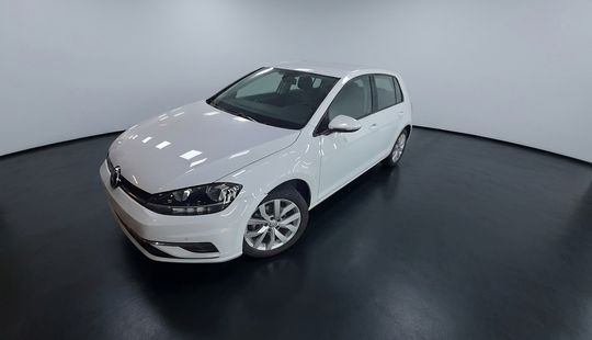 Volkswagen • Golf