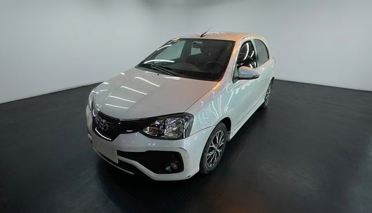 Toyota • Etios
