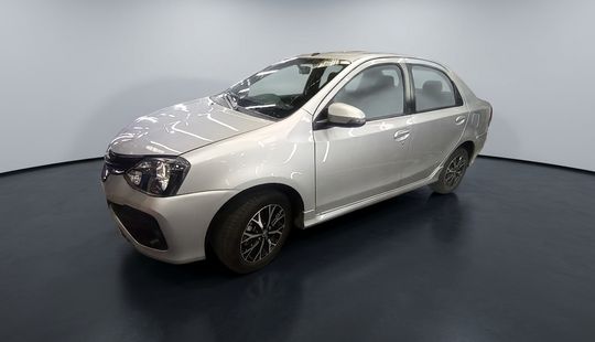 Toyota • Etios