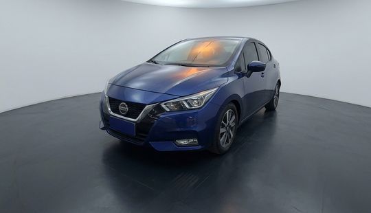 Nissan • Versa