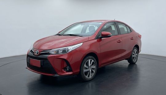 Toyota • Yaris