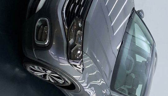 Volkswagen • T-Cross