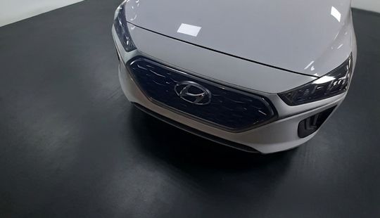 Hyundai • Ioniq