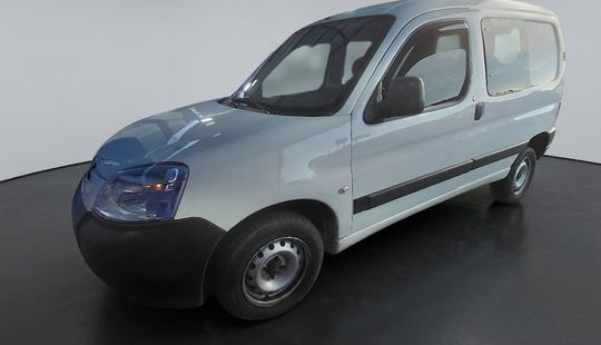 Peugeot • Partner