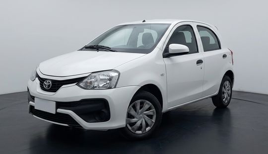 Toyota • Etios