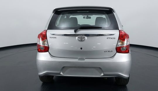 Toyota • Etios