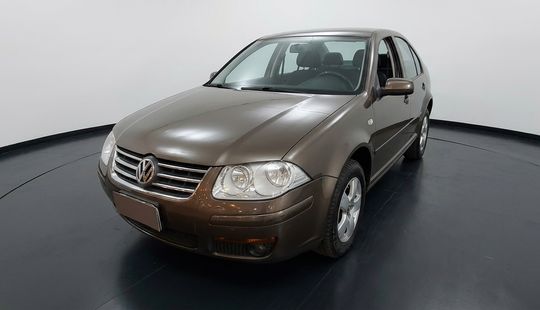 Volkswagen • Bora