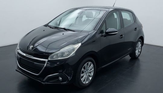 Peugeot • 208