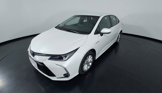 Toyota • Corolla