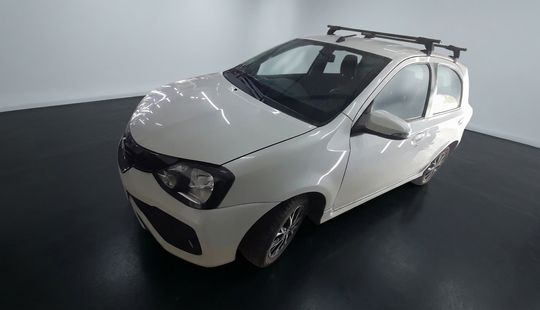 Toyota • Etios