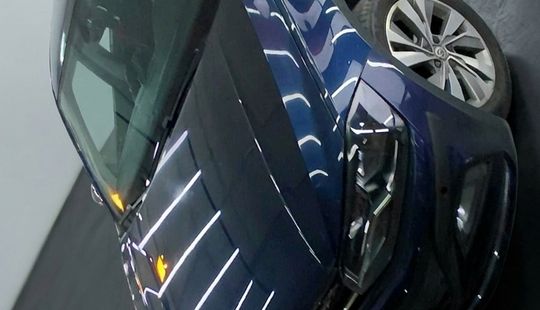 Volkswagen • Polo