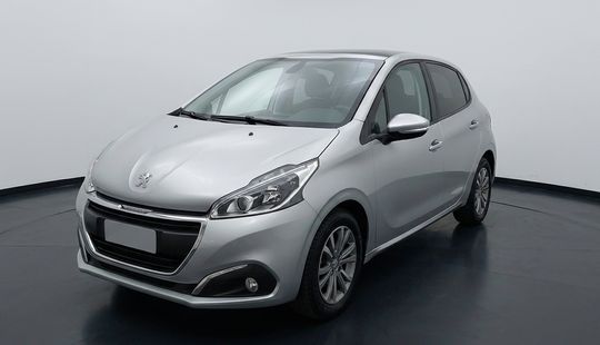 Peugeot • 208