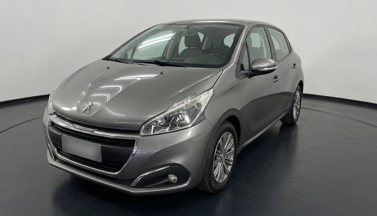 Peugeot • 208
