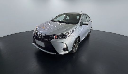 Toyota • Yaris