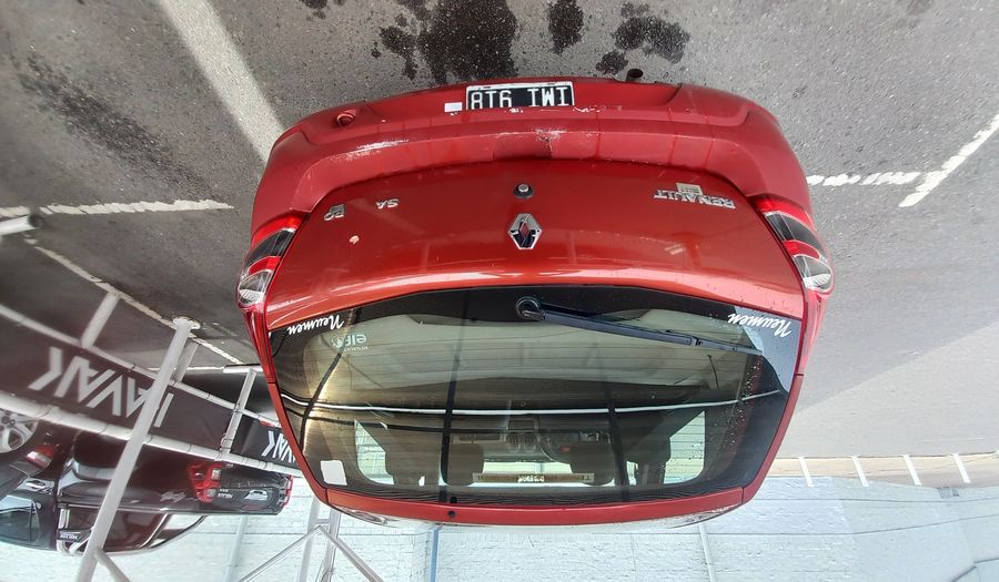 Renault Sandero 1.6 16V Hatchback 2010