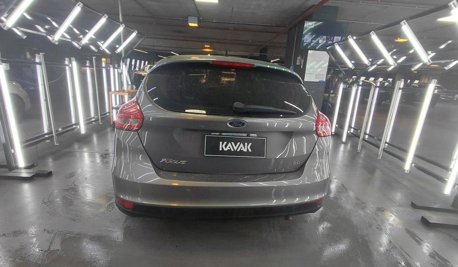 Ford Focus Iii 2.0 SE Hatchback 2016