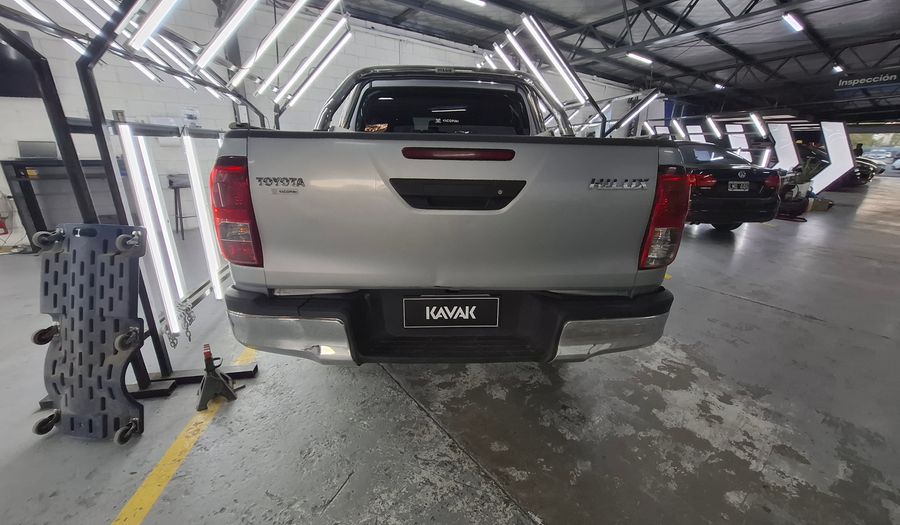 Toyota Hilux 2.4 TDI C/D DX 4X2 Pickup 2016