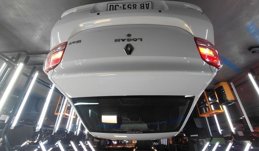 Renault Logan 1.6 PRIVILEGE Sedan 2017