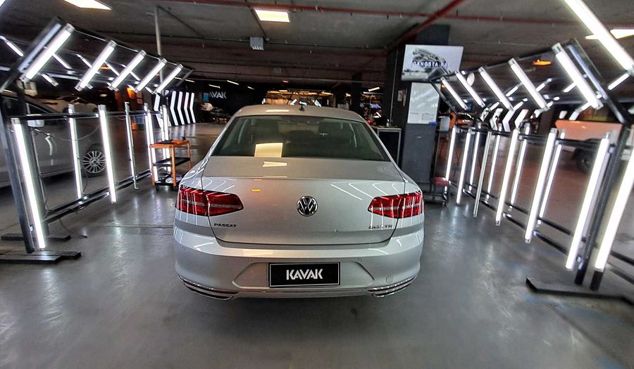 Volkswagen Passat 2.0 TSI DSG HIGHLINE Sedan 2018