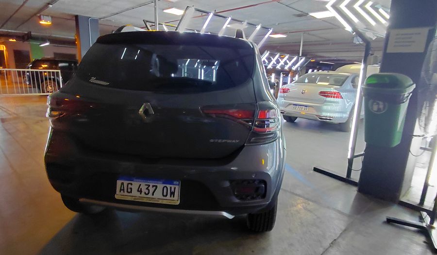 Renault Sandero Stepway 1.6 INTENS CVT Hatchback 2024