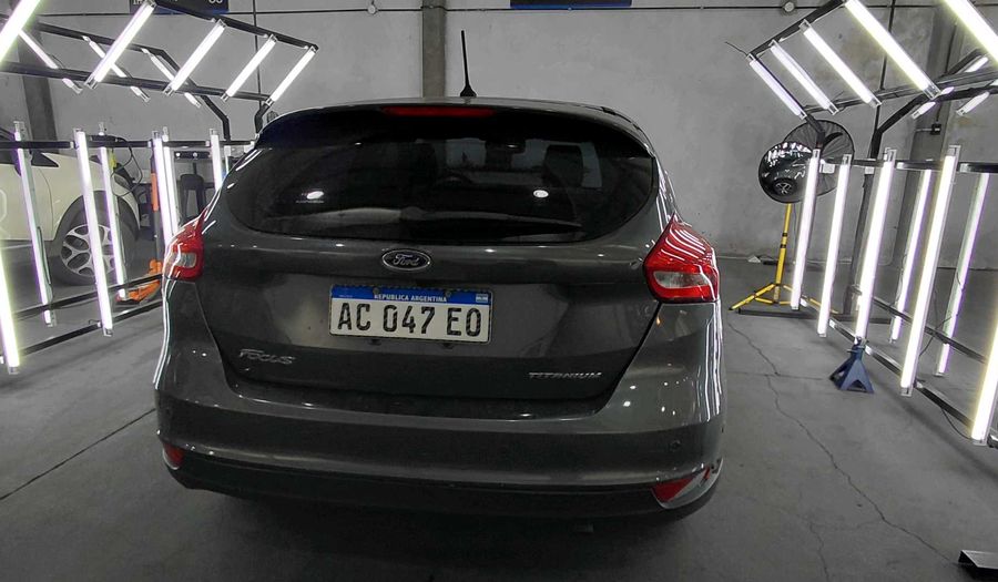 Ford Focus Iii 2.0 TITANIUM AT Hatchback 2017